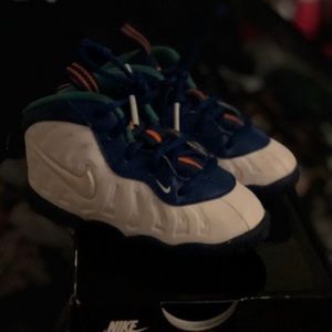 Nike little foamposites size 6c